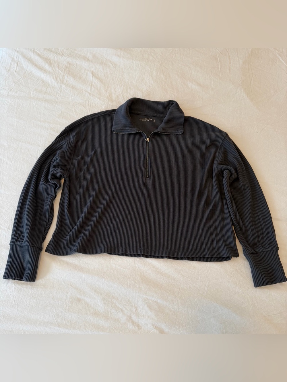 Abercrombie & Fitch Charcoal Ribbed Half-Zip Pullover size M